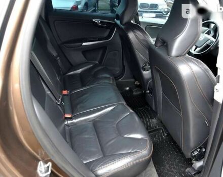 Вольво ХС60, объемом двигателя 2.4 л и пробегом 178 тыс. км за 18500 $, фото 16 на Automoto.ua