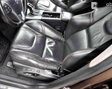 Вольво ХС60, объемом двигателя 2.4 л и пробегом 178 тыс. км за 18500 $, фото 27 на Automoto.ua