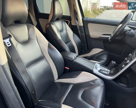 Вольво ХС60, об'ємом двигуна 2.4 л та пробігом 241 тис. км за 15000 $, фото 36 на Automoto.ua