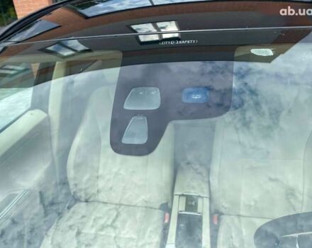 Вольво ХС60, об'ємом двигуна 2 л та пробігом 246 тис. км за 13990 $, фото 11 на Automoto.ua