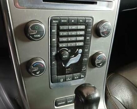 Вольво ХС60 2011 в Дубно на Automoto.ua Вольво ХС60, объемом двигателя 2.4 л и пробегом 285 тыс. км за 15900 $, фото 19 на Automoto.ua