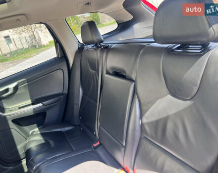 Вольво ХС60 2013 в Николаеве на Automoto.ua Вольво ХС60, объемом двигателя 2.4 л и пробегом 220 тыс. км за 23000 $, фото 34 на Automoto.ua