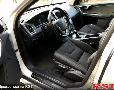 Вольво ХС60 2013 у Харкові на Automoto.ua Вольво ХС60, об'ємом двигуна 24 л та пробігом 140 тис. км за 19500 $, фото 10 на Automoto.ua