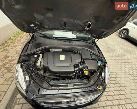 Вольво ХС60, объемом двигателя 2.4 л и пробегом 292 тыс. км за 20000 $, фото 6 на Automoto.ua