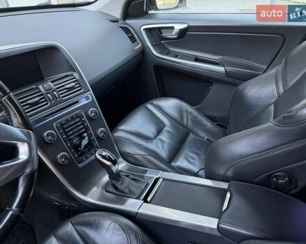 Вольво ХС60, объемом двигателя 2.4 л и пробегом 292 тыс. км за 20000 $, фото 5 на Automoto.ua