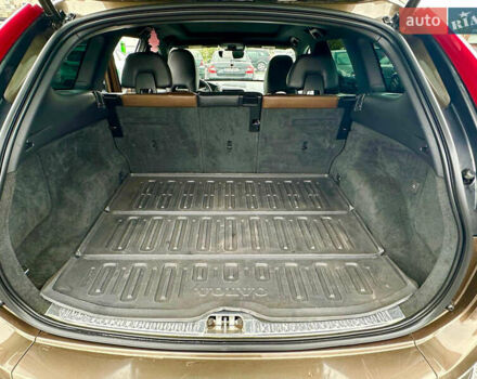 Вольво ХС60, объемом двигателя 2.95 л и пробегом 207 тыс. км за 17000 $, фото 10 на Automoto.ua