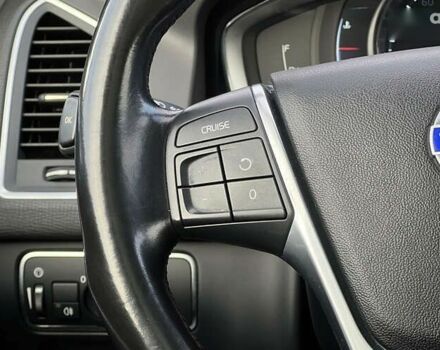 Вольво ХС60, объемом двигателя 2.5 л и пробегом 105 тыс. км за 16500 $, фото 8 на Automoto.ua