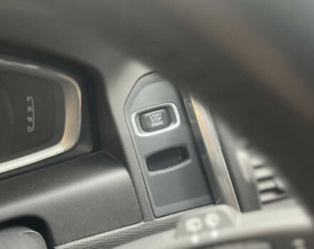 Вольво ХС60, об'ємом двигуна 2.5 л та пробігом 117 тис. км за 19000 $, фото 12 на Automoto.ua