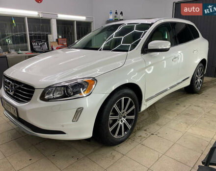 Вольво ХС60, объемом двигателя 3 л и пробегом 139 тыс. км за 15900 $, фото 1 на Automoto.ua