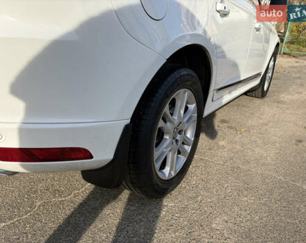 Вольво ХС60, объемом двигателя 2 л и пробегом 142 тыс. км за 15600 $, фото 5 на Automoto.ua