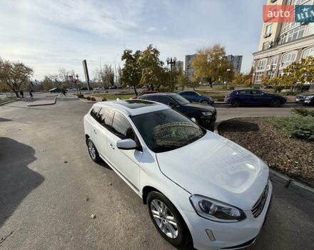 Вольво ХС60, объемом двигателя 2 л и пробегом 142 тыс. км за 15600 $, фото 2 на Automoto.ua