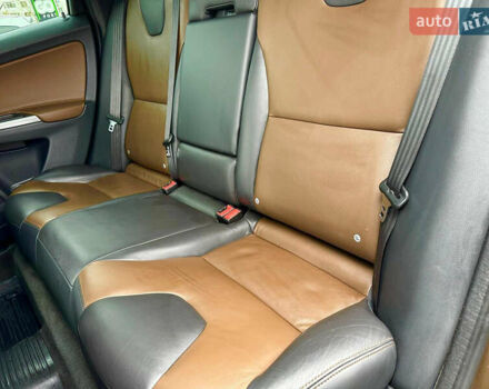 Вольво ХС60, объемом двигателя 2.95 л и пробегом 207 тыс. км за 17000 $, фото 12 на Automoto.ua