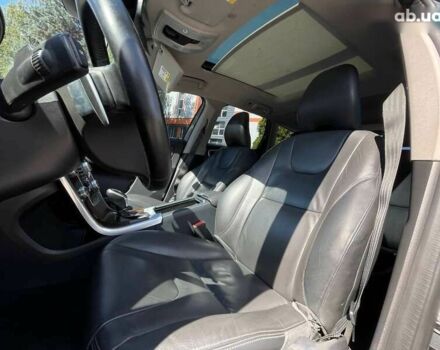 Вольво ХС60, объемом двигателя 2 л и пробегом 103 тыс. км за 19999 $, фото 10 на Automoto.ua