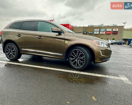 Вольво ХС60, объемом двигателя 2.95 л и пробегом 207 тыс. км за 17000 $, фото 2 на Automoto.ua