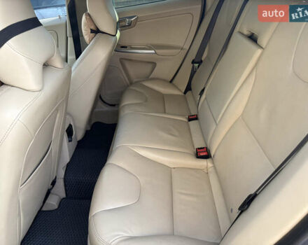 Вольво ХС60, объемом двигателя 2 л и пробегом 142 тыс. км за 15600 $, фото 7 на Automoto.ua