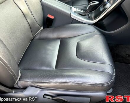 Вольво ХС60, об'ємом двигуна 2 л та пробігом 139 тис. км за 21300 $, фото 12 на Automoto.ua