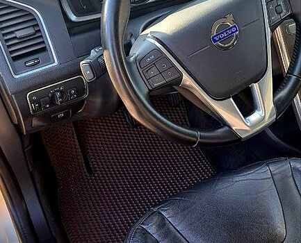 Вольво ХС60, объемом двигателя 2 л и пробегом 172 тыс. км за 16200 $, фото 8 на Automoto.ua