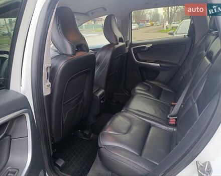 Вольво ХС60, об'ємом двигуна 2 л та пробігом 172 тис. км за 27900 $, фото 6 на Automoto.ua