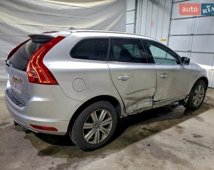 Вольво ХС60, объемом двигателя 2 л и пробегом 72 тыс. км за 2500 $, фото 2 на Automoto.ua