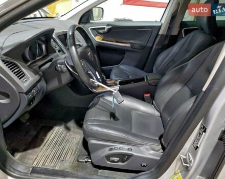 Вольво ХС60, объемом двигателя 2 л и пробегом 72 тыс. км за 2500 $, фото 6 на Automoto.ua