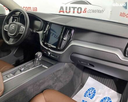 Вольво ХС60, объемом двигателя 2 л и пробегом 130 тыс. км за 25950 $, фото 7 на Automoto.ua