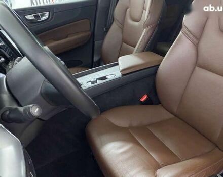 Вольво ХС60, объемом двигателя 2 л и пробегом 130 тыс. км за 25950 $, фото 6 на Automoto.ua