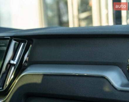 Вольво ХС60 2018 в Черновцах на Automoto.ua Вольво ХС60, объемом двигателя 1.97 л и пробегом 117 тыс. км за 25800 $, фото 32 на Automoto.ua