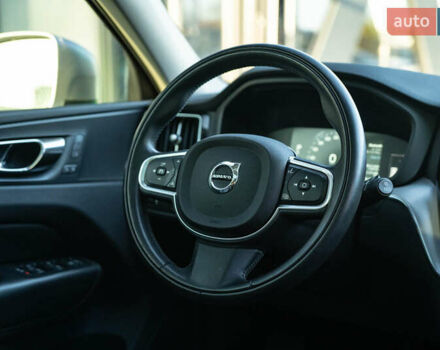 Вольво ХС60 2018 в Черновцах на Automoto.ua Вольво ХС60, объемом двигателя 1.97 л и пробегом 117 тыс. км за 25800 $, фото 22 на Automoto.ua