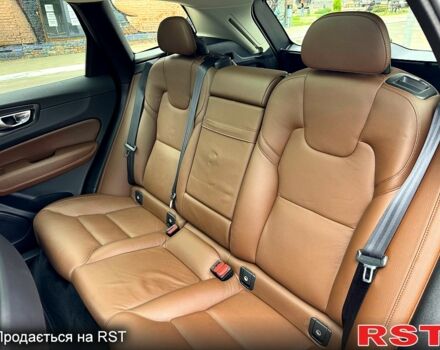 Вольво ХС60, объемом двигателя 2 л и пробегом 82 тыс. км за 26999 $, фото 8 на Automoto.ua