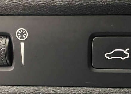 Вольво ХС60, объемом двигателя 2 л и пробегом 130 тыс. км за 25950 $, фото 24 на Automoto.ua