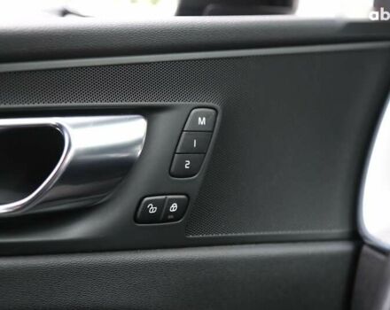 Вольво ХС60, объемом двигателя 2 л и пробегом 192 тыс. км за 32900 $, фото 25 на Automoto.ua