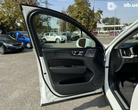 Вольво ХС60, объемом двигателя 0 л и пробегом 30 тыс. км за 40900 $, фото 18 на Automoto.ua