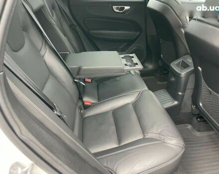 Вольво ХС60, объемом двигателя 0 л и пробегом 15 тыс. км за 65300 $, фото 28 на Automoto.ua