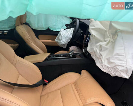 Вольво ХС60, объемом двигателя 1.97 л и пробегом 42 тыс. км за 23000 $, фото 4 на Automoto.ua