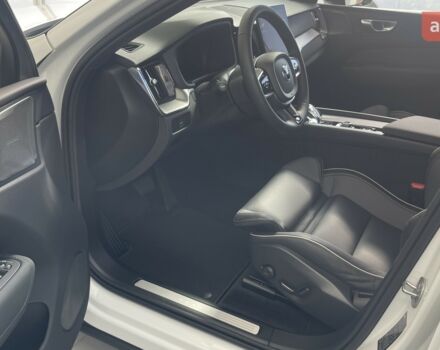 Вольво ХС60 2025 в Киеве на Automoto.ua Вольво ХС60, объемом двигателя 1.97 л и пробегом 0 тыс. км за 68651 $, фото 9 на Automoto.ua