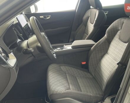 Вольво ХС60 2025 в Киеве на Automoto.ua Вольво ХС60, объемом двигателя 1.97 л и пробегом 0 тыс. км за 57451 $, фото 10 на Automoto.ua