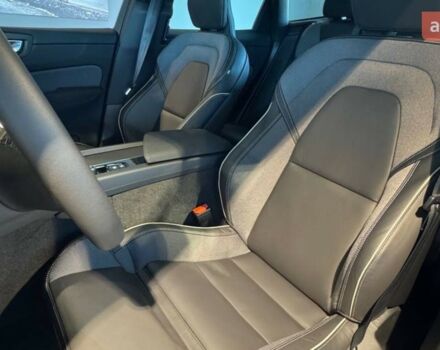 Вольво ХС60, об'ємом двигуна 1.97 л та пробігом 0 тис. км за 70266 $, фото 14 на Automoto.ua