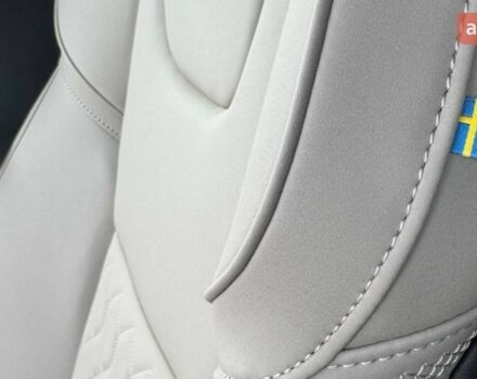 Вольво ХС60, об'ємом двигуна 1.97 л та пробігом 0 тис. км за 65962 $, фото 23 на Automoto.ua