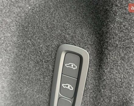 Вольво ХС60, об'ємом двигуна 1.97 л та пробігом 0 тис. км за 87215 $, фото 28 на Automoto.ua