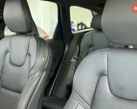 Вольво ХС60 2025 у Дніпро (Дніпропетровську) на Automoto.ua Вольво ХС60, об'ємом двигуна 1.97 л та пробігом 0 тис. км за 73979 $, фото 18 на Automoto.ua