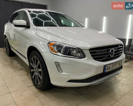 Вольво ХС60, объемом двигателя 3 л и пробегом 139 тыс. км за 15900 $, фото 1 на Automoto.ua