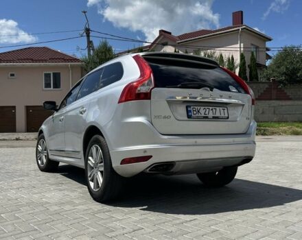 Серый Вольво ХС60, объемом двигателя 2 л и пробегом 190 тыс. км за 15300 $, фото 1 на Automoto.ua