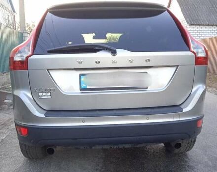 Серый Вольво ХС60, объемом двигателя 3.2 л и пробегом 245 тыс. км за 14800 $, фото 3 на Automoto.ua