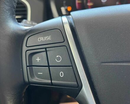 Сірий Вольво ХС60, об'ємом двигуна 2 л та пробігом 172 тис. км за 16700 $, фото 12 на Automoto.ua