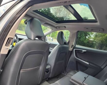 Серый Вольво ХС60, объемом двигателя 2.5 л и пробегом 77 тыс. км за 10200 $, фото 12 на Automoto.ua