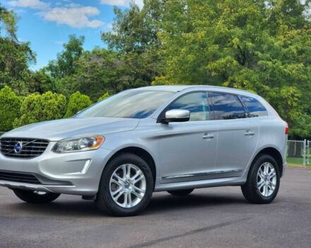 Серый Вольво ХС60, объемом двигателя 2.5 л и пробегом 77 тыс. км за 10200 $, фото 3 на Automoto.ua