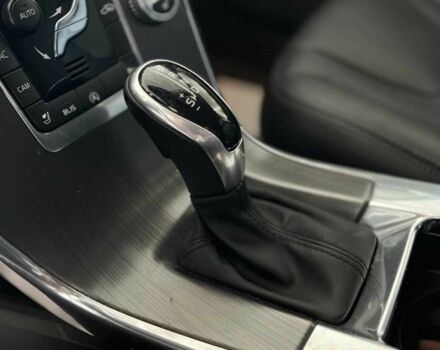 Сірий Вольво ХС60, об'ємом двигуна 2 л та пробігом 172 тис. км за 16700 $, фото 18 на Automoto.ua