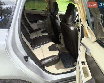 Вольво ХС60 2009 в Миргороде на Automoto.ua Серый Вольво ХС60, объемом двигателя 2.4 л и пробегом 379 тыс. км за 12500 $, фото 27 на Automoto.ua