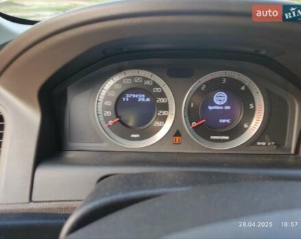 Вольво ХС60 2009 в Миргороде на Automoto.ua Серый Вольво ХС60, объемом двигателя 2.4 л и пробегом 379 тыс. км за 12500 $, фото 13 на Automoto.ua