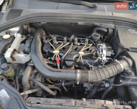 Вольво ХС60 2009 в Миргороде на Automoto.ua Серый Вольво ХС60, объемом двигателя 2.4 л и пробегом 379 тыс. км за 12500 $, фото 17 на Automoto.ua